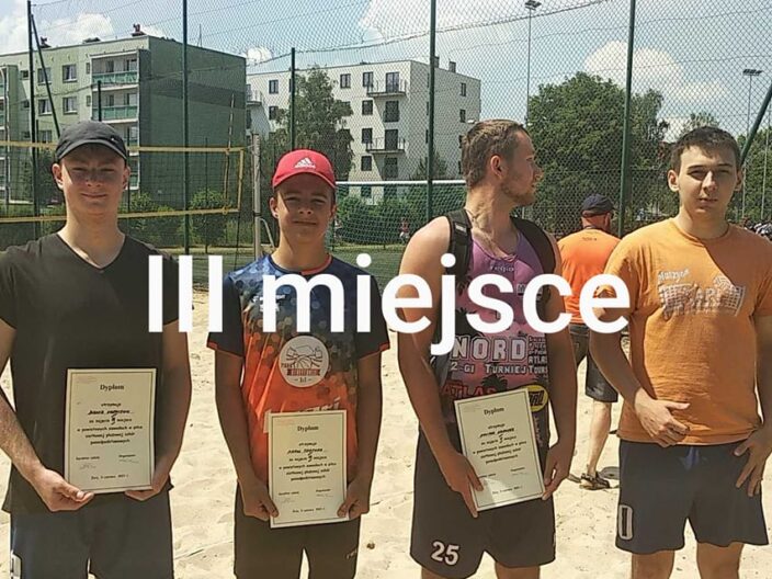 III miejsce piłka plażowa